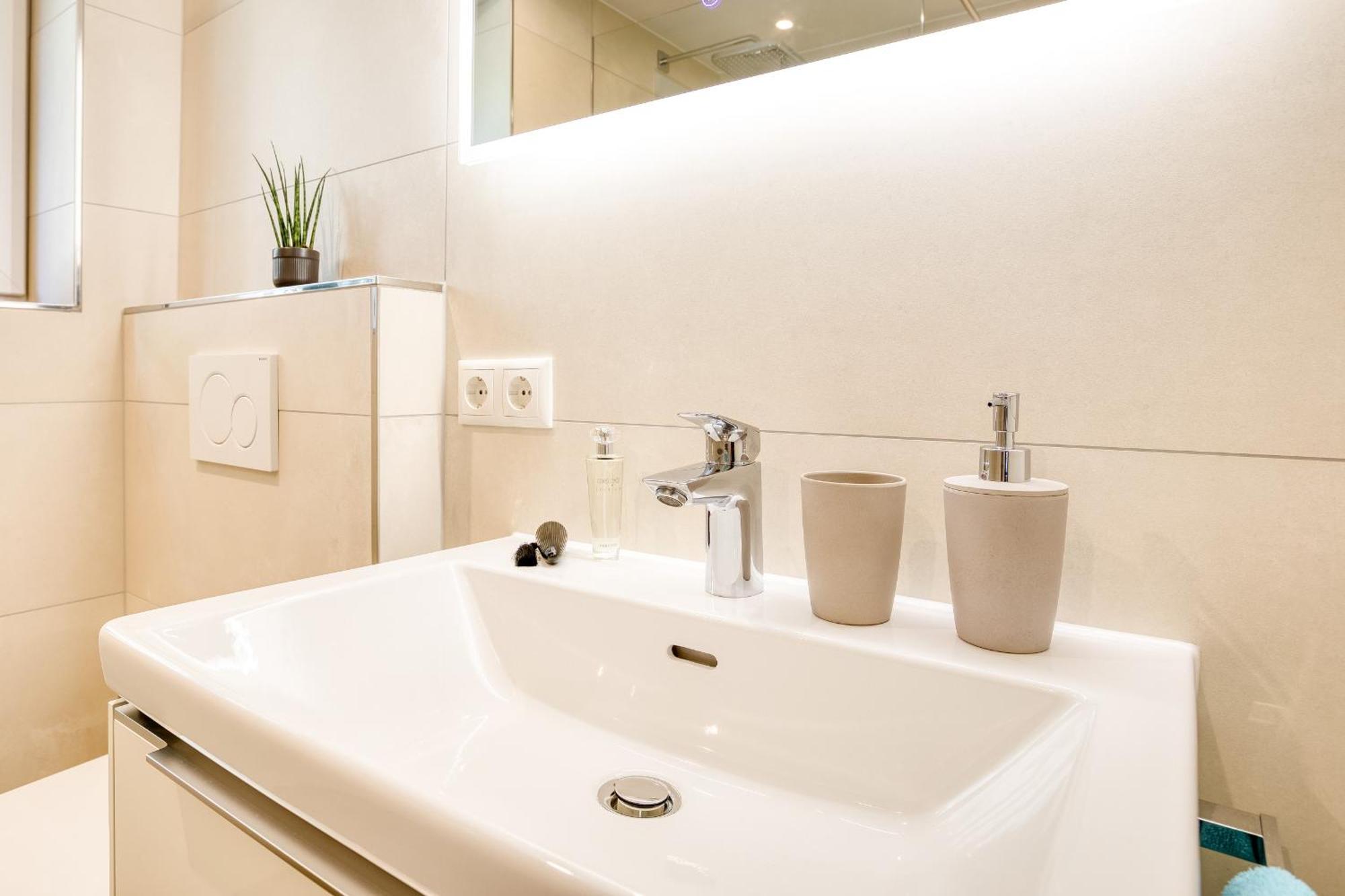 Chill Out Apartments Landeck Bagian luar foto